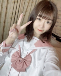 見た目は清純、心は艶やか