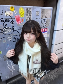 隣のロリ少女は素朴で可愛い