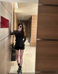 セクシーなオーラを放つ女神のような存在。